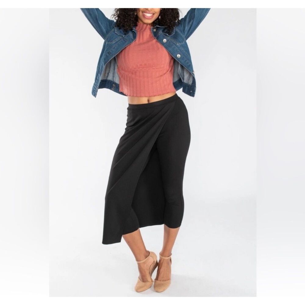 Betabrand Black The Sassiest Yoga Pant Skort